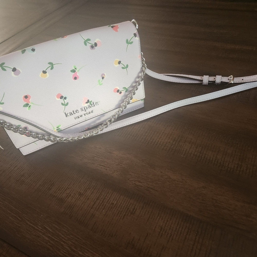 Kate Spade Pink Crossbody Bag with Floral Design - Picture 3 of 16